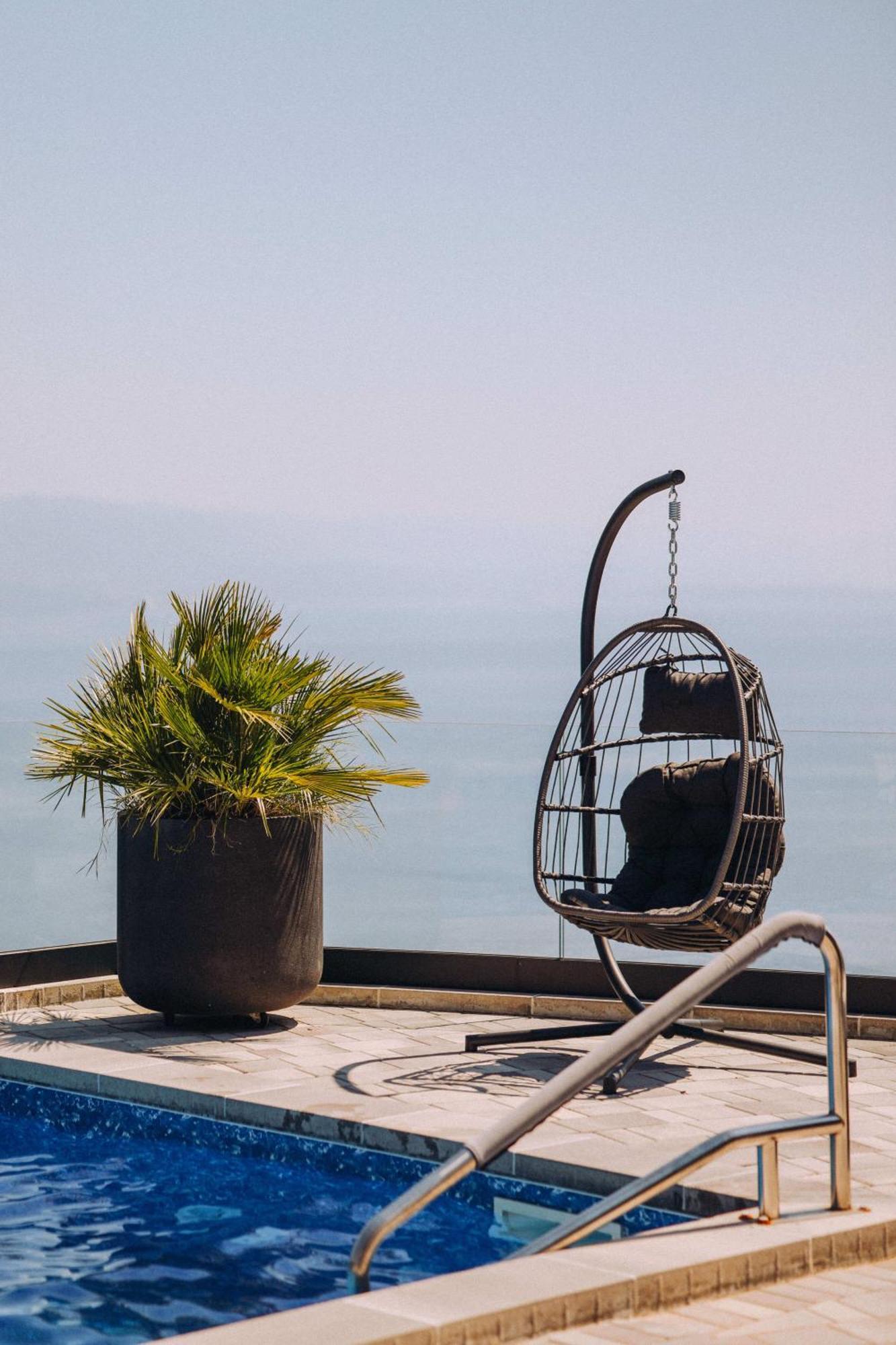 Vila White Pearl Diamond, Mit Meerblick & Pool *