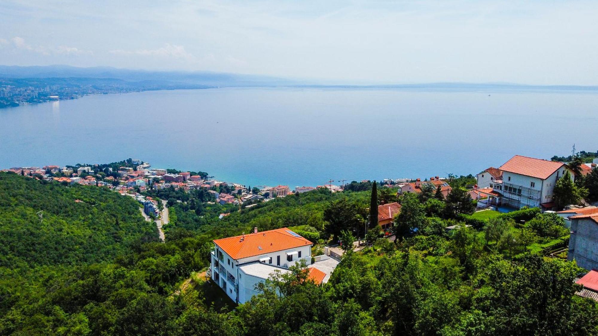 White Pearl Diamond, Mit Meerblick & Pool Vila *