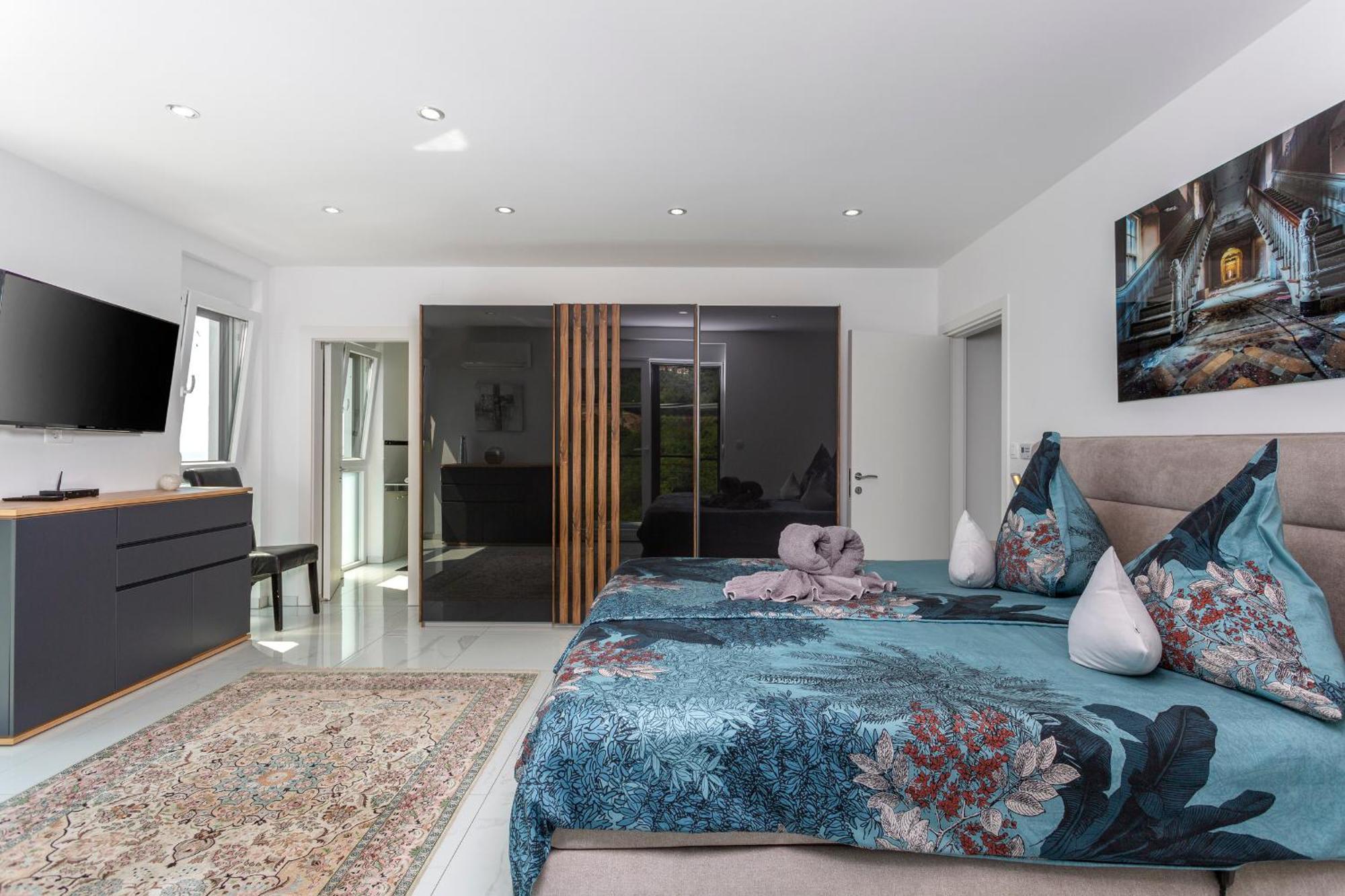 Vila White Pearl Diamond, Mit Meerblick & Pool *